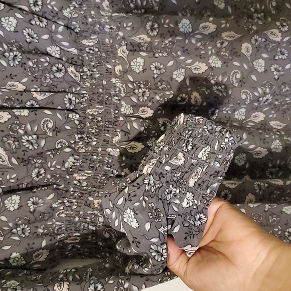 LOFT DRESS - Picture 2 of 3